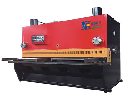 數(shù)控液壓單閘式剪板機(jī)